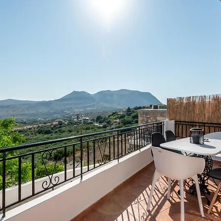 Apteramare Tradidtional House 'new Listing 2022'